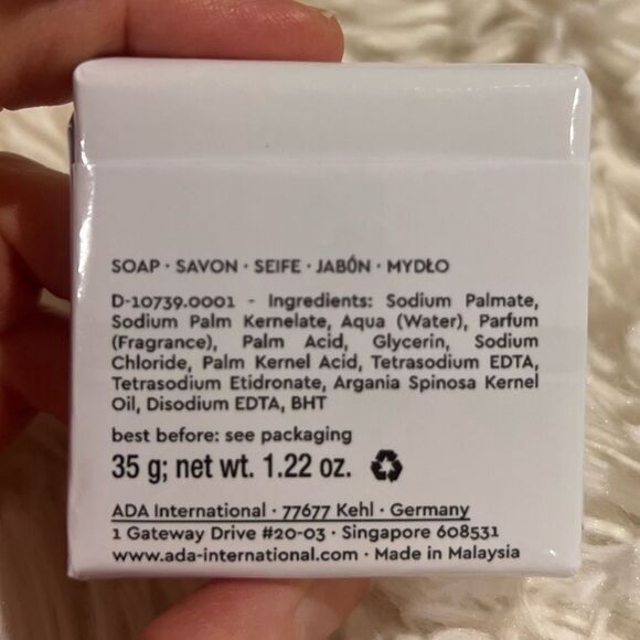 Balmain Paris Luxury Travel Toiletry Set (2 Lotions & 2 Soaps) - Picture 12 of 12